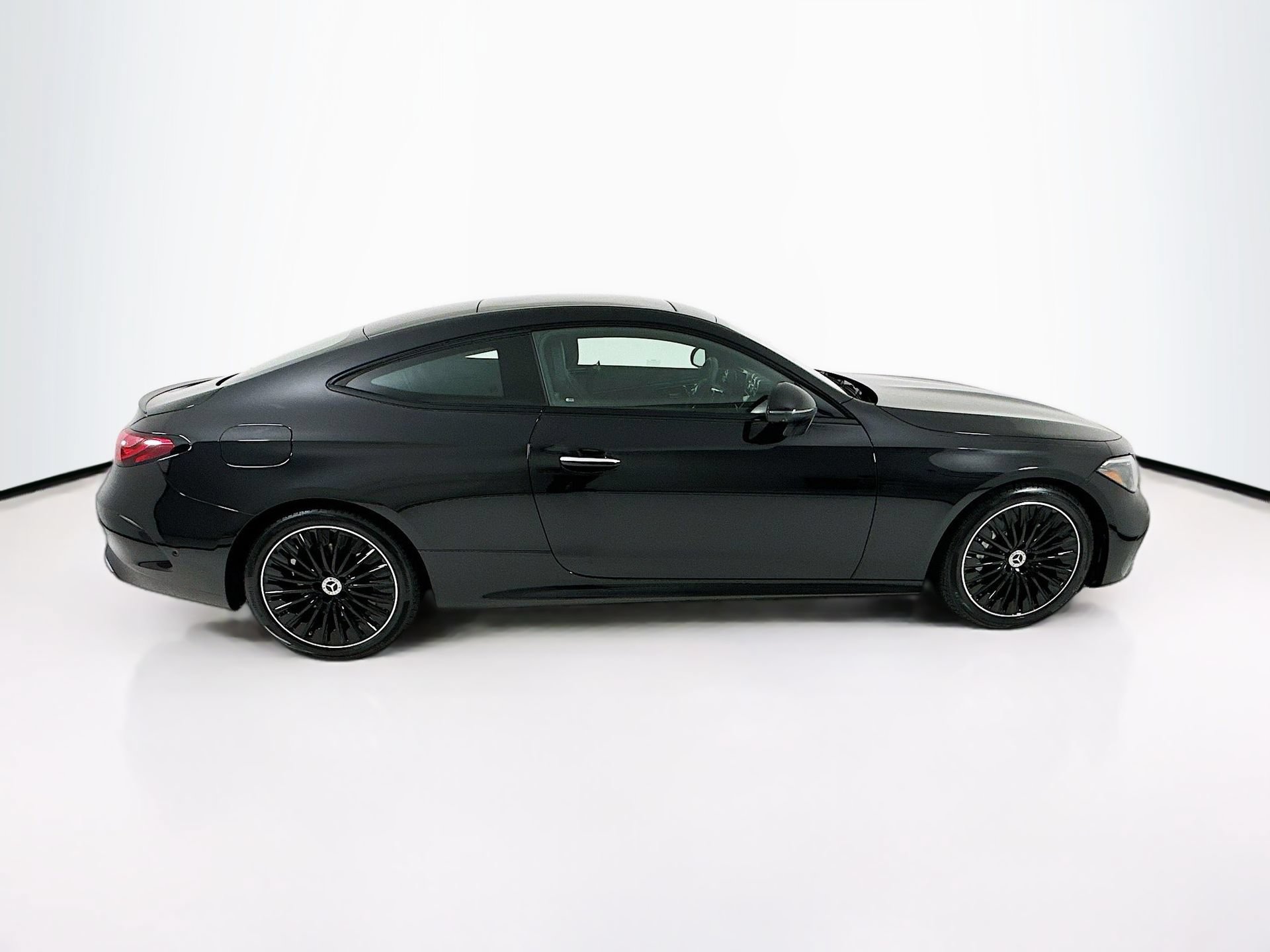 New 2026 Mercedes-Benz CLE 450 4MATIC Coupe image 9