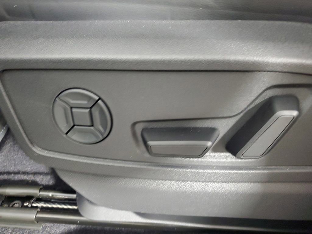 New 2025 Audi Q5 Premium Plus image 21