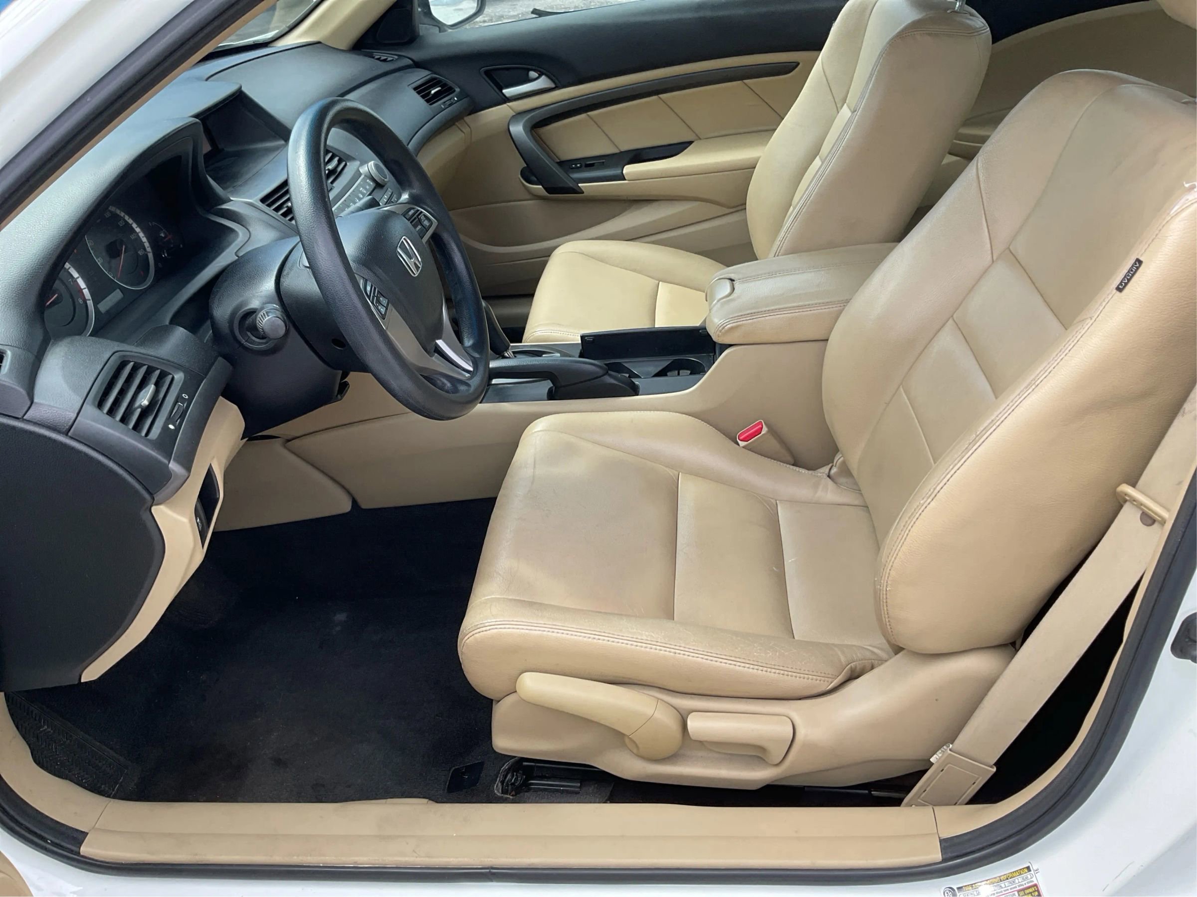 Used 2011 Honda Accord LX-S image 9