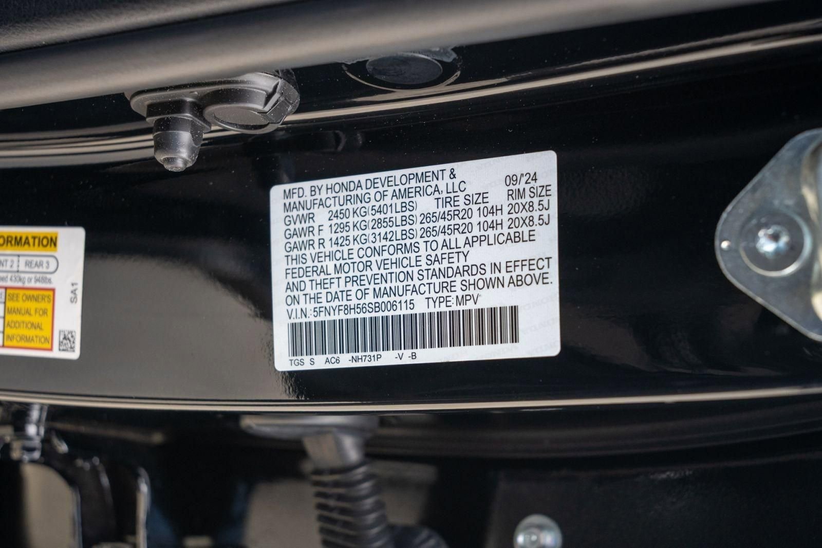 Certified 2025 Honda Passport EX-L image 37