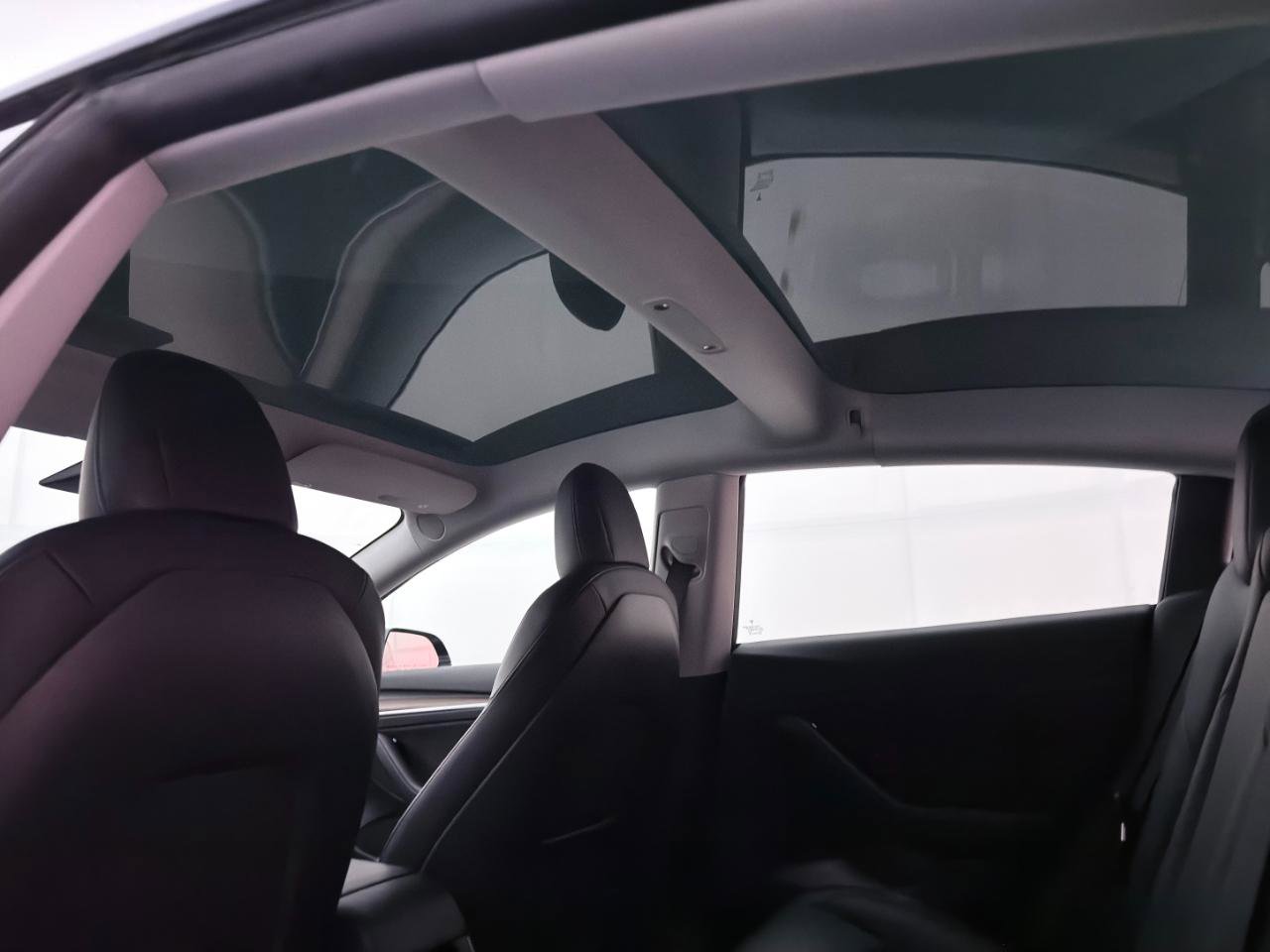 Used 2021 Tesla Model 3 Long Range image 23