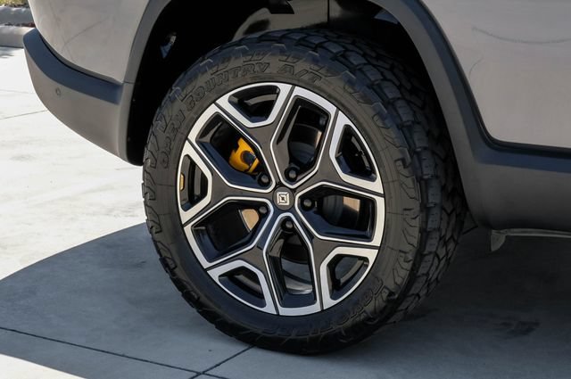 Used 2023 Rivian R1S Adventure AWD/4WD image 59