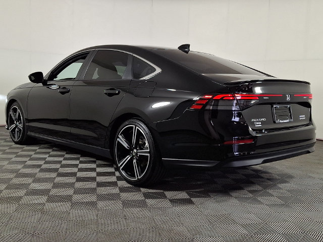 Used 2025 Honda Accord Sport image 7