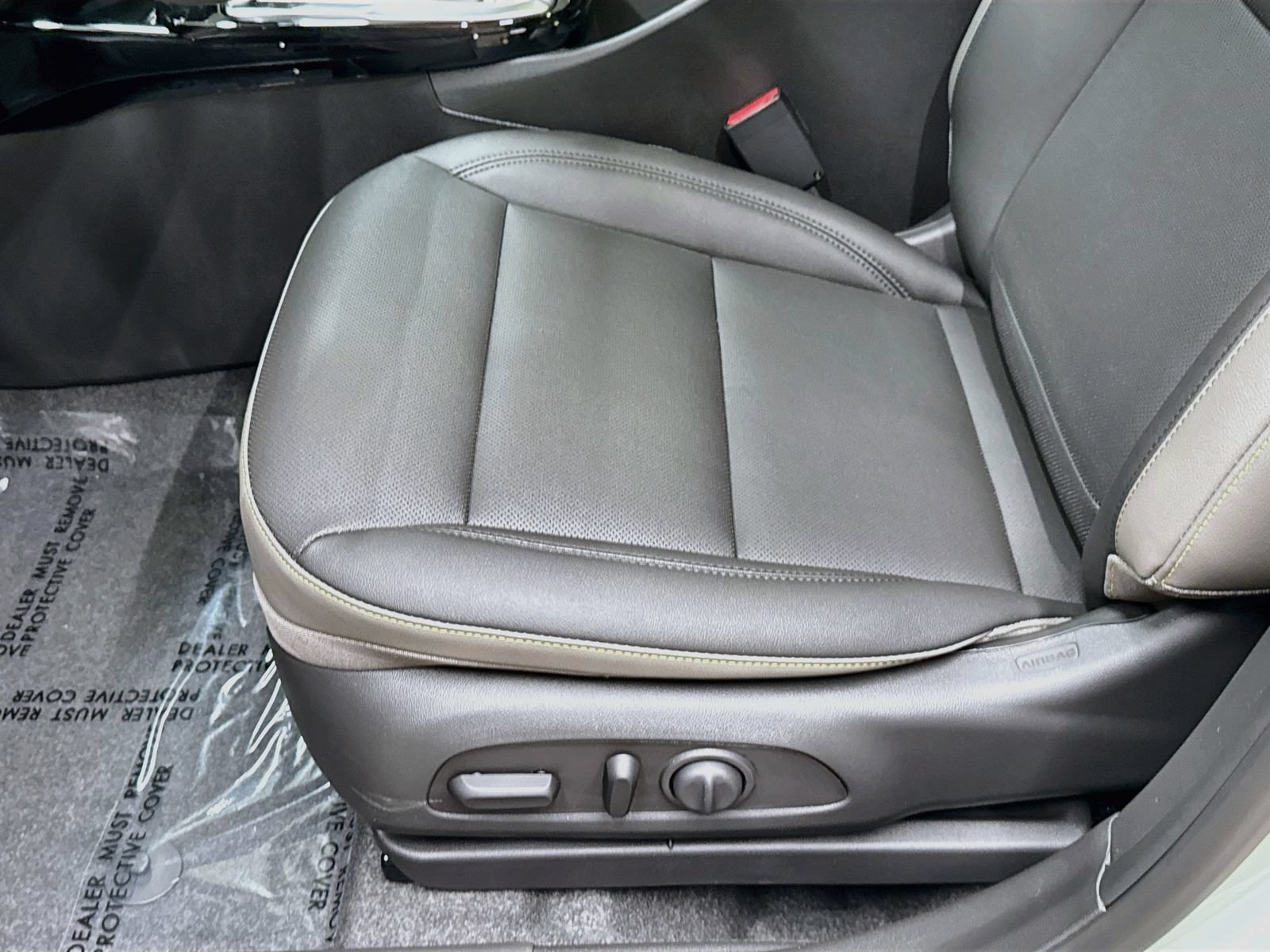 New 2026 Chevrolet Trax ACTIV w/ Sunroof Package FWD image 22