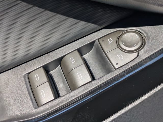 New 2026 Chevrolet Equinox LT w/ Safety and Technology Package FWD image 9