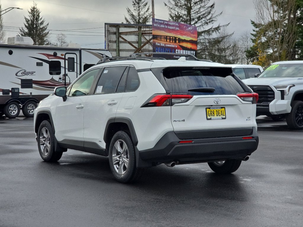 New 2025 Toyota RAV4 LE image 4