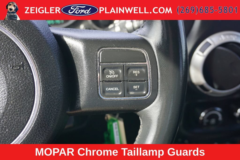 Used 2012 Jeep Wrangler Unlimited Sahara w/ Dual Top Group AWD/4WD image 22