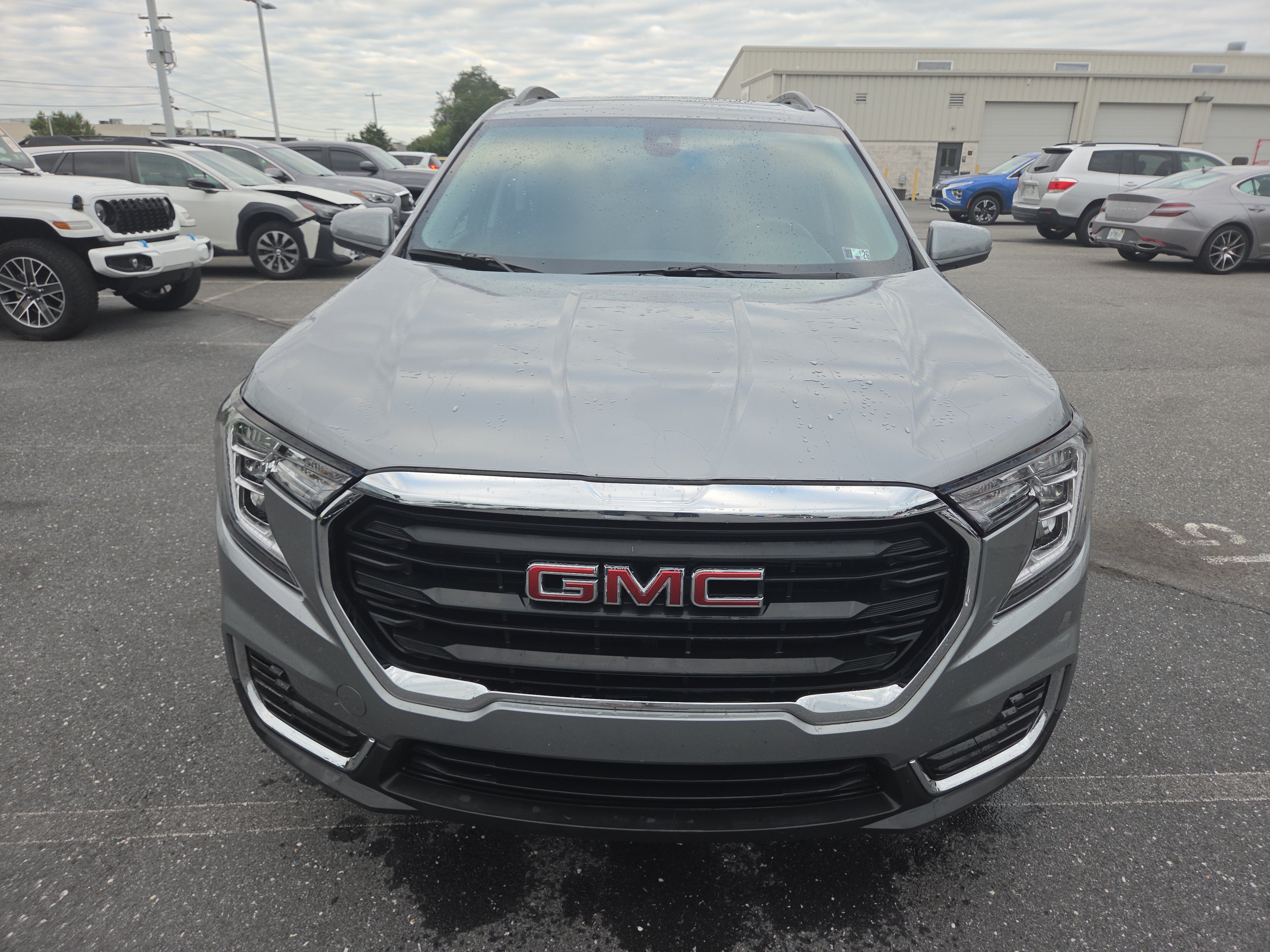 Used 2023 GMC Terrain SLE w/ Driver Convenience Package FWD image 20