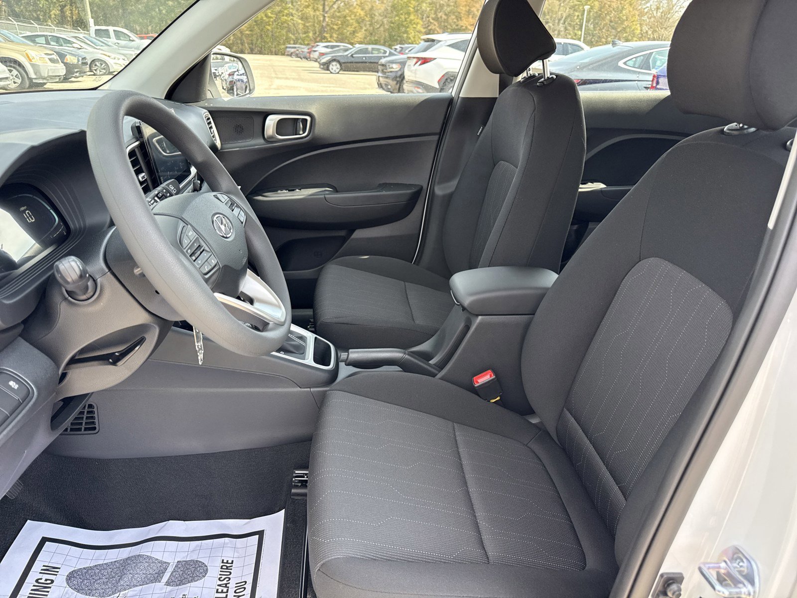 New 2026 Hyundai Venue SE FWD image 10