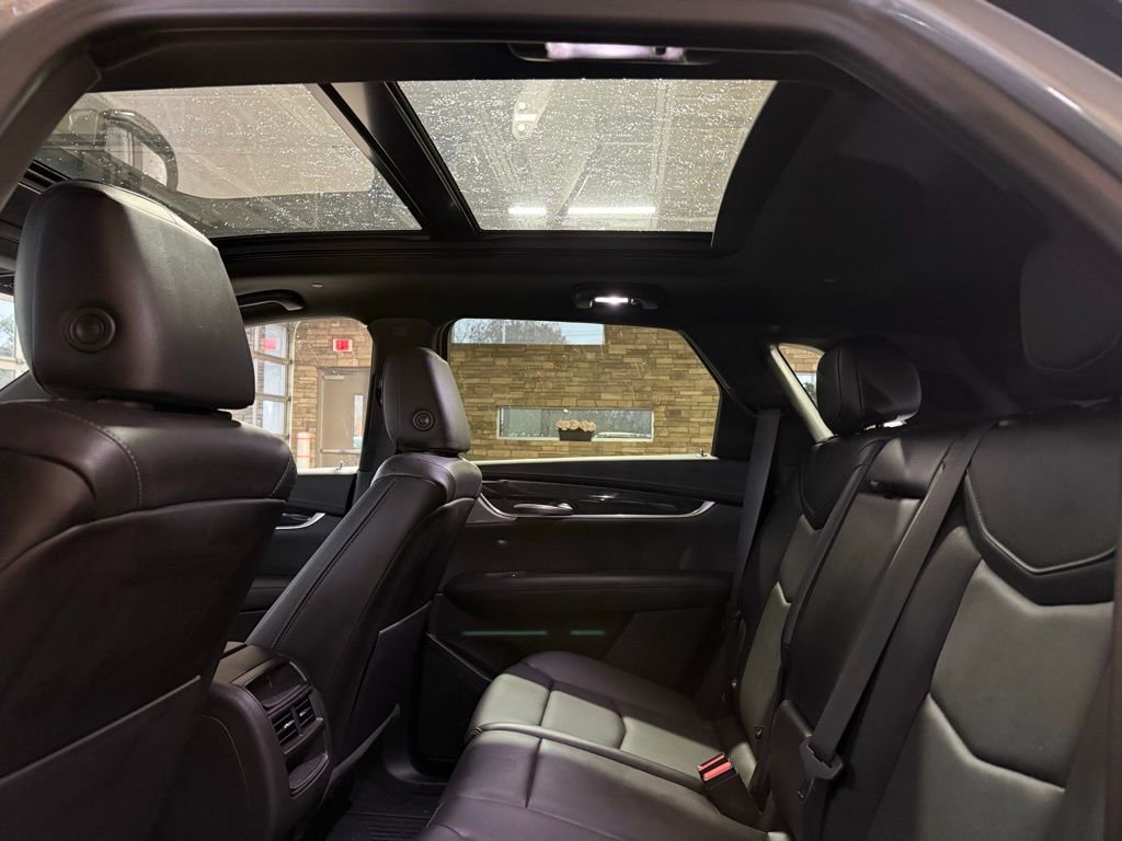 Used 2023 Cadillac XT5 Premium Luxury image 15