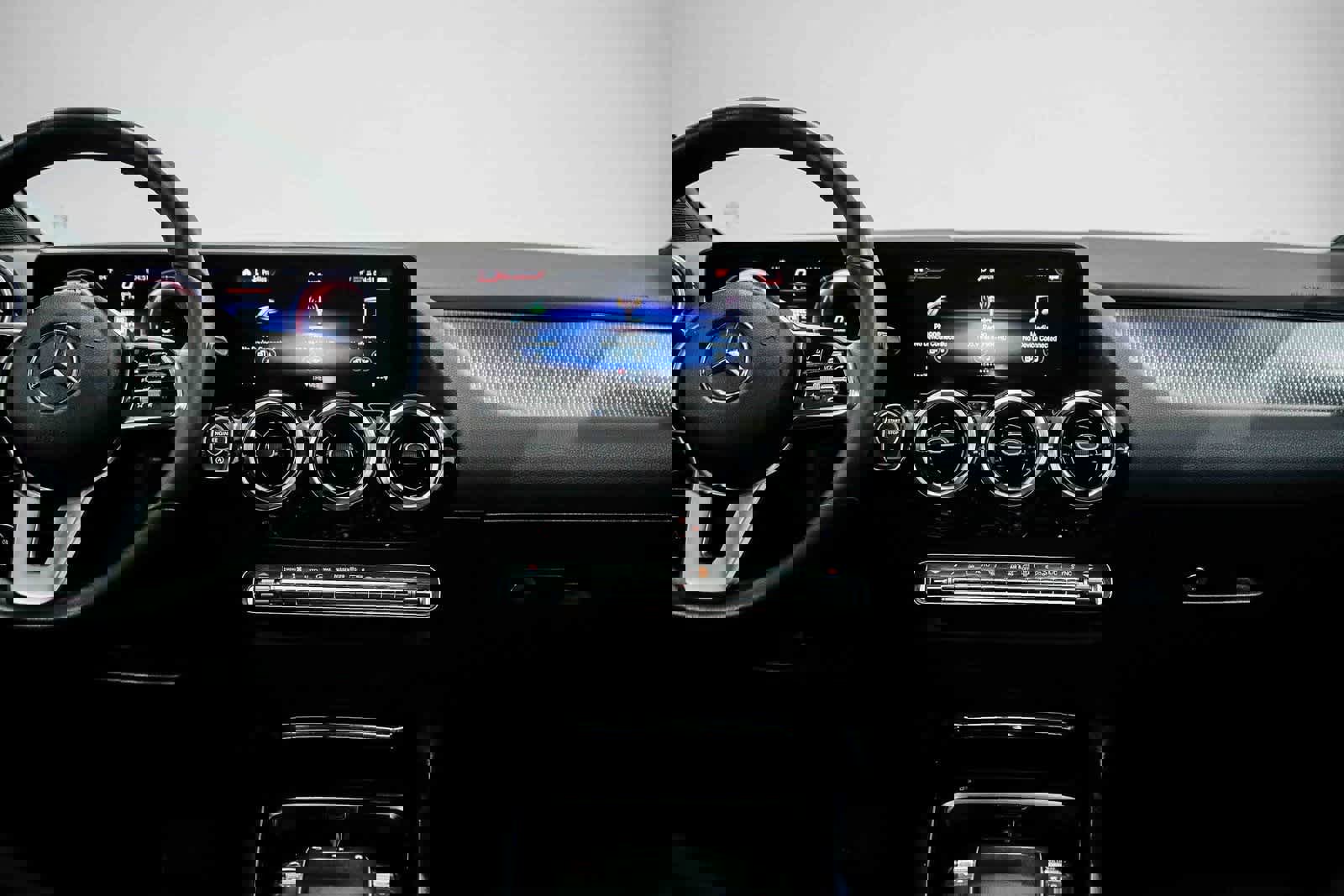 Used 2022 Mercedes-Benz GLA 250 image 13