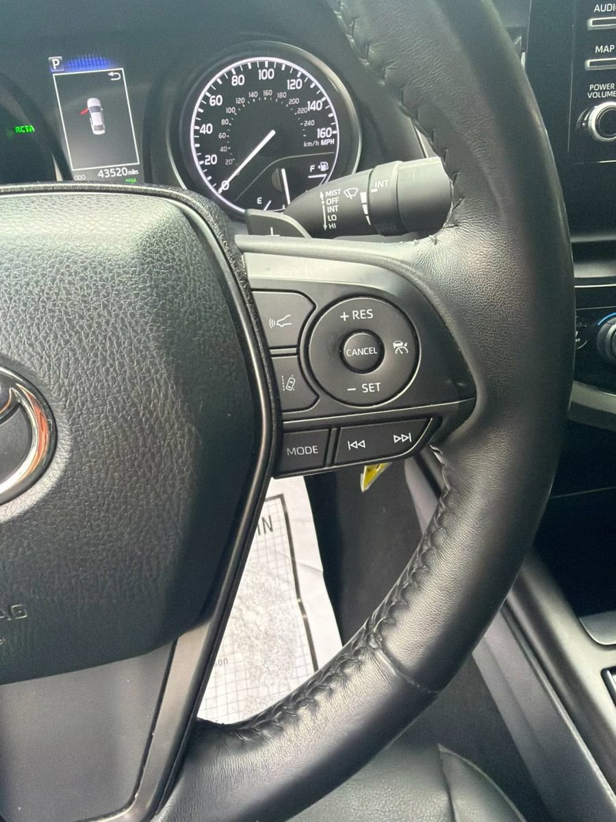 Used 2024 Toyota Camry SE FWD image 12