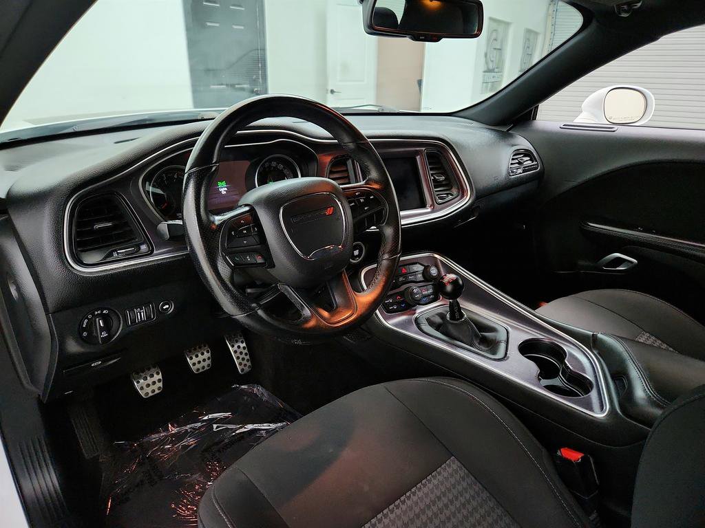 Used 2018 Dodge Challenger R/T Scat Pack RWD image 13