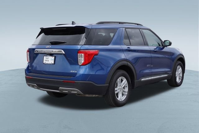 Used 2021 Ford Explorer XLT w/ Equipment Group 202A image 9