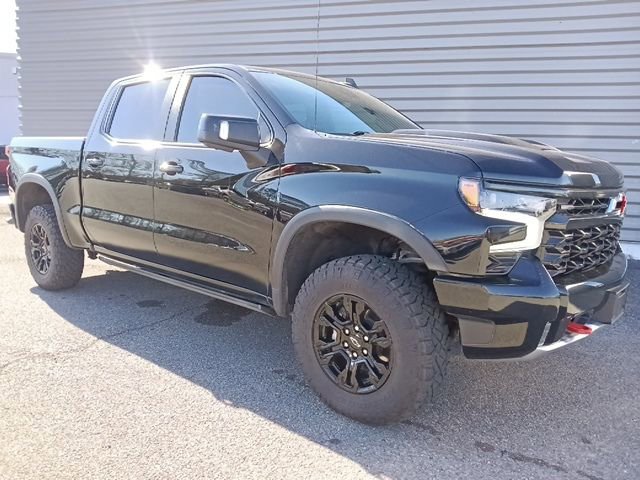 Used 2023 Chevrolet Silverado 1500 ZR2 w/ Technology Package image 1