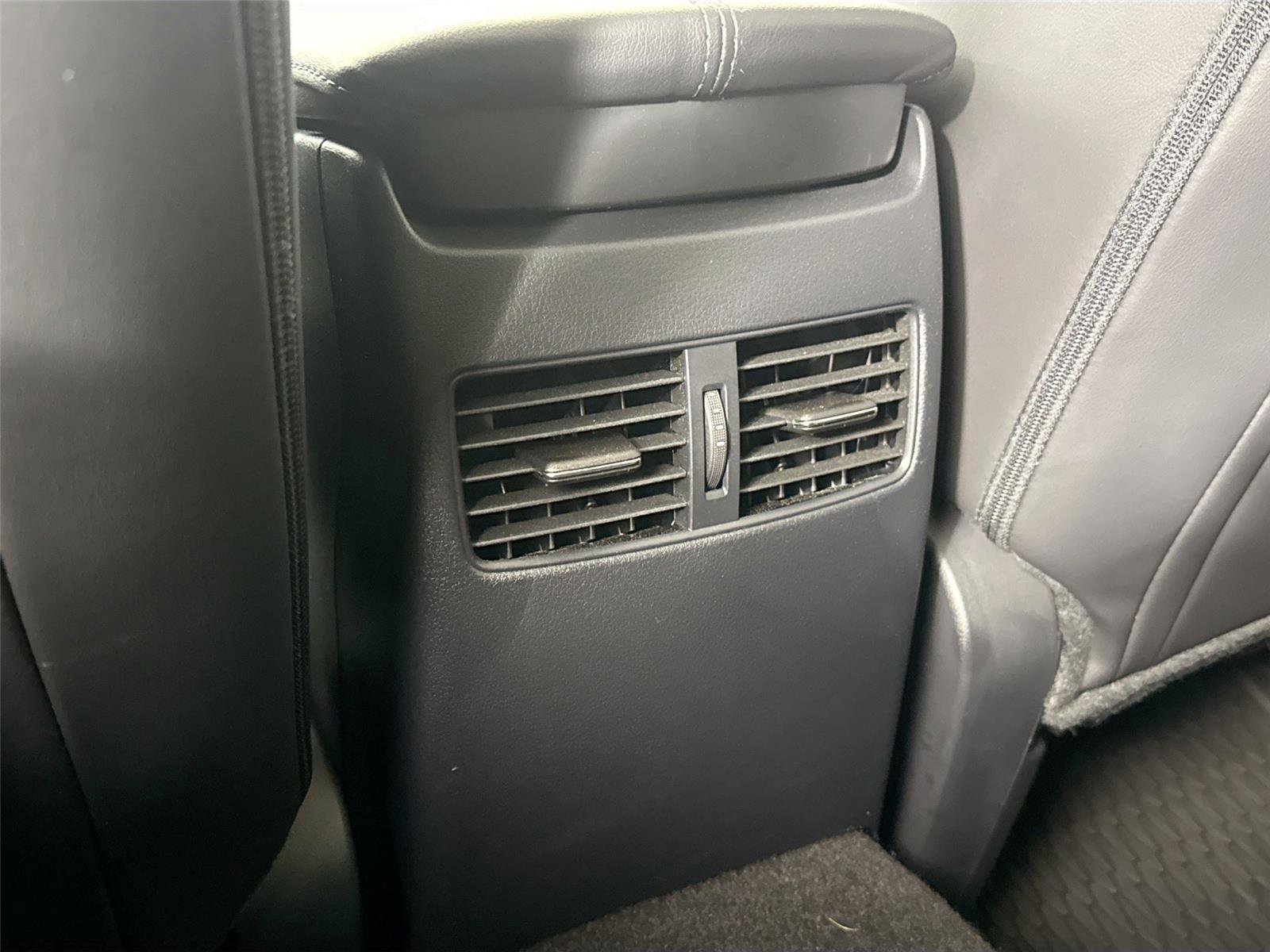 Certified 2025 MAZDA CX-30 AWD 2.5 S w/ Preferred Package image 33