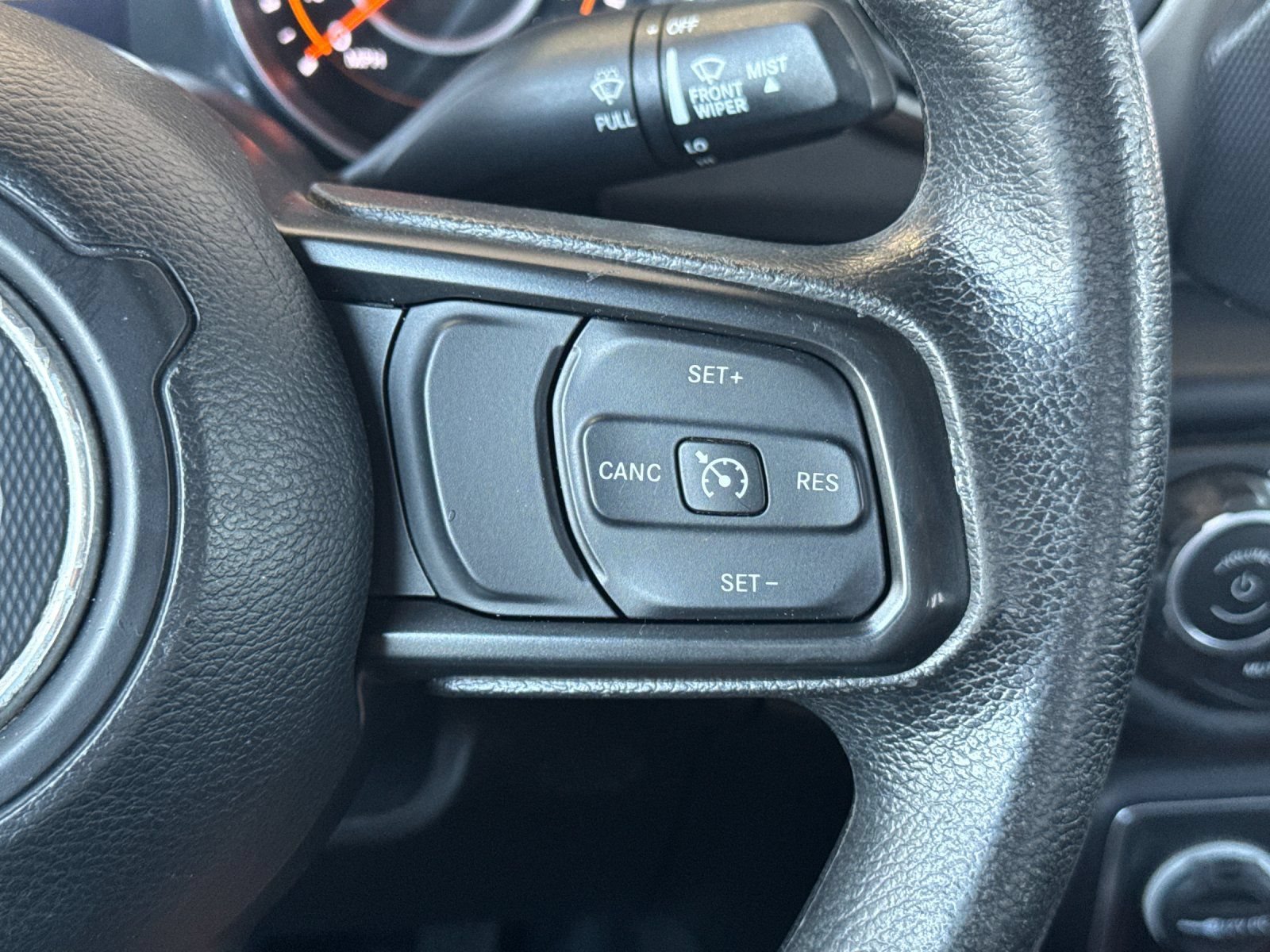 Used 2022 Jeep Gladiator Sport AWD/4WD image 29