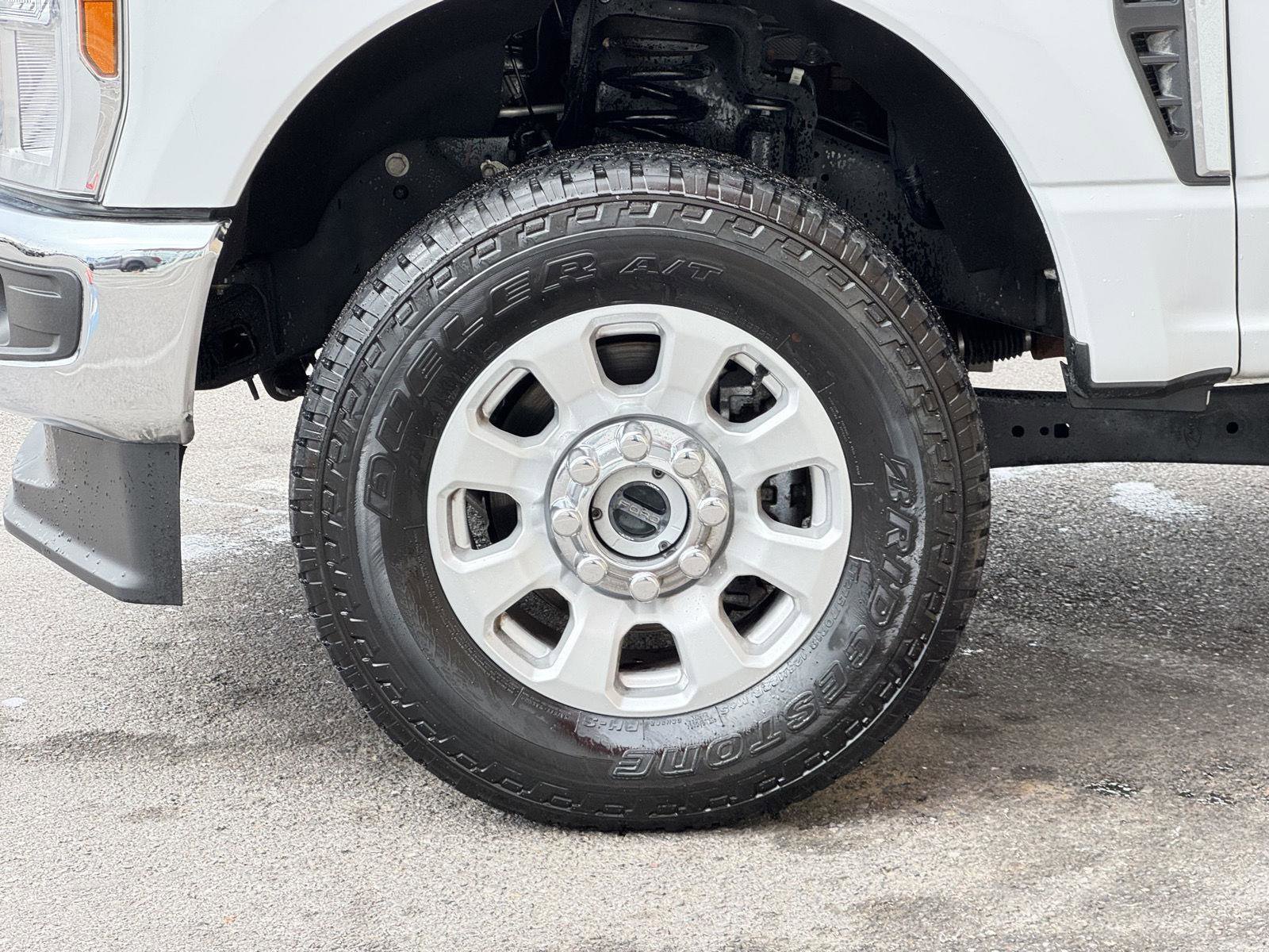 Used 2024 Ford F250 XLT w/ FX4 Off-Road Package image 7