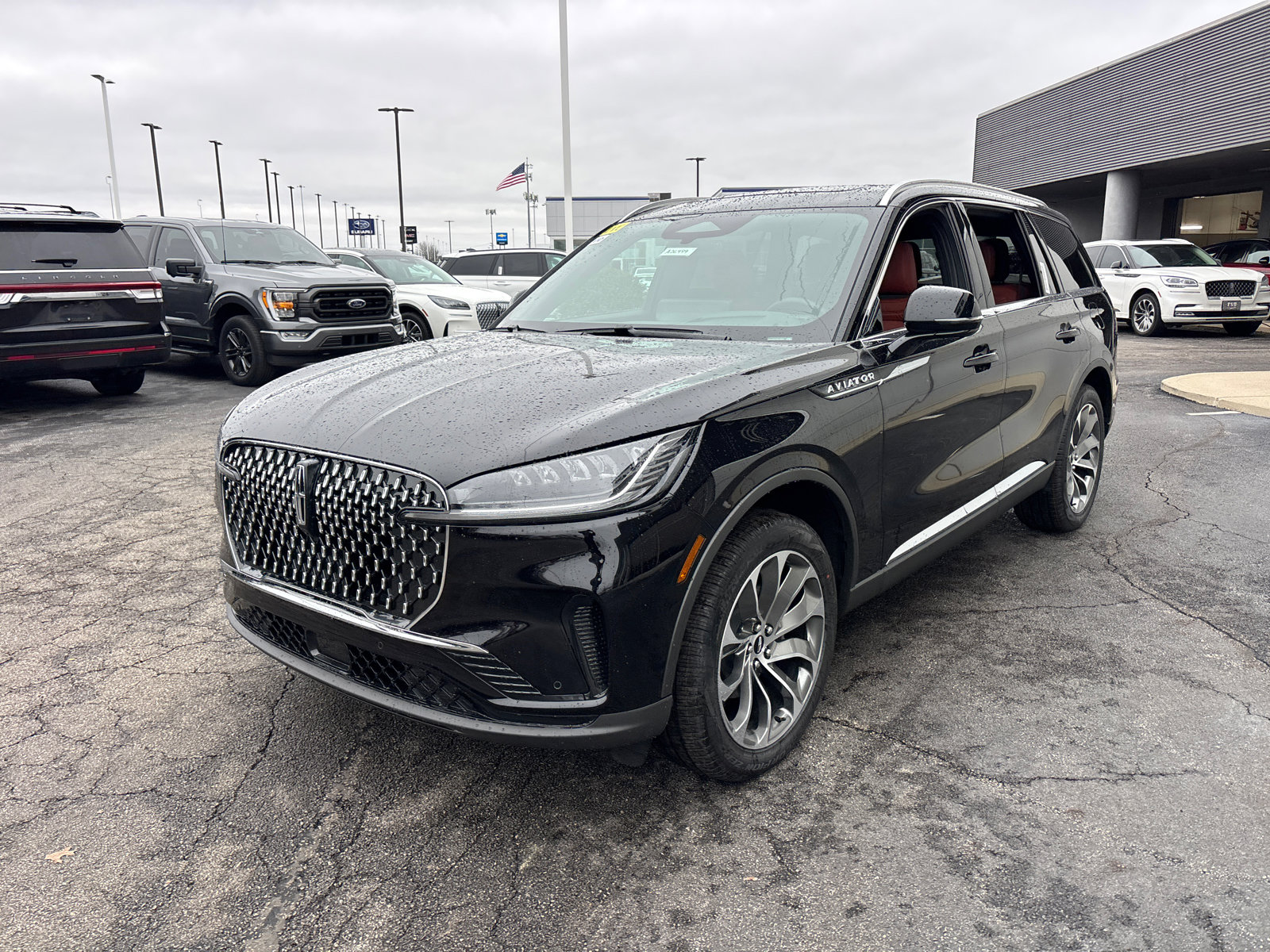 New 2026 Lincoln Aviator Reserve image 3