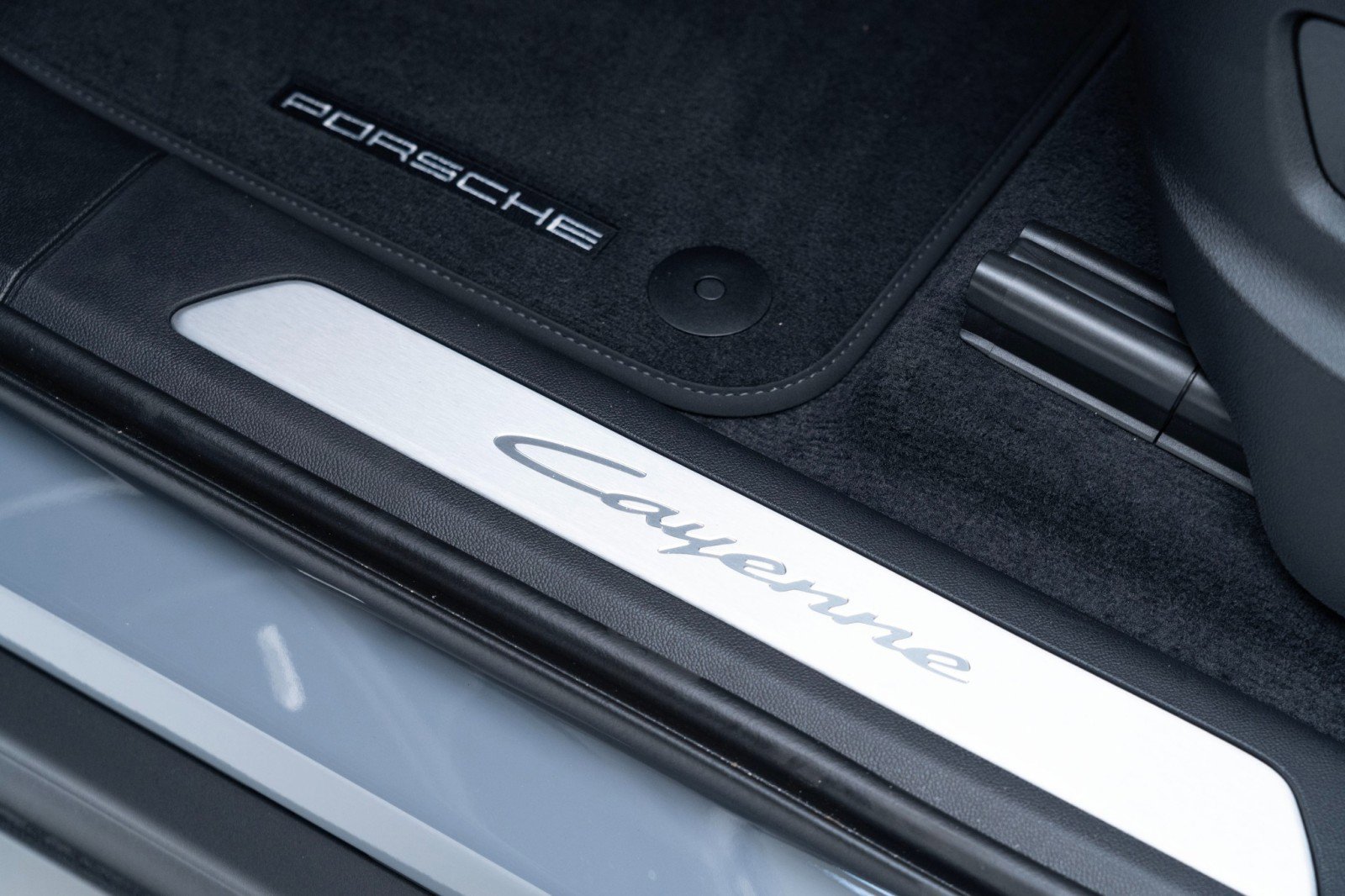 New 2026 Porsche Cayenne image 14