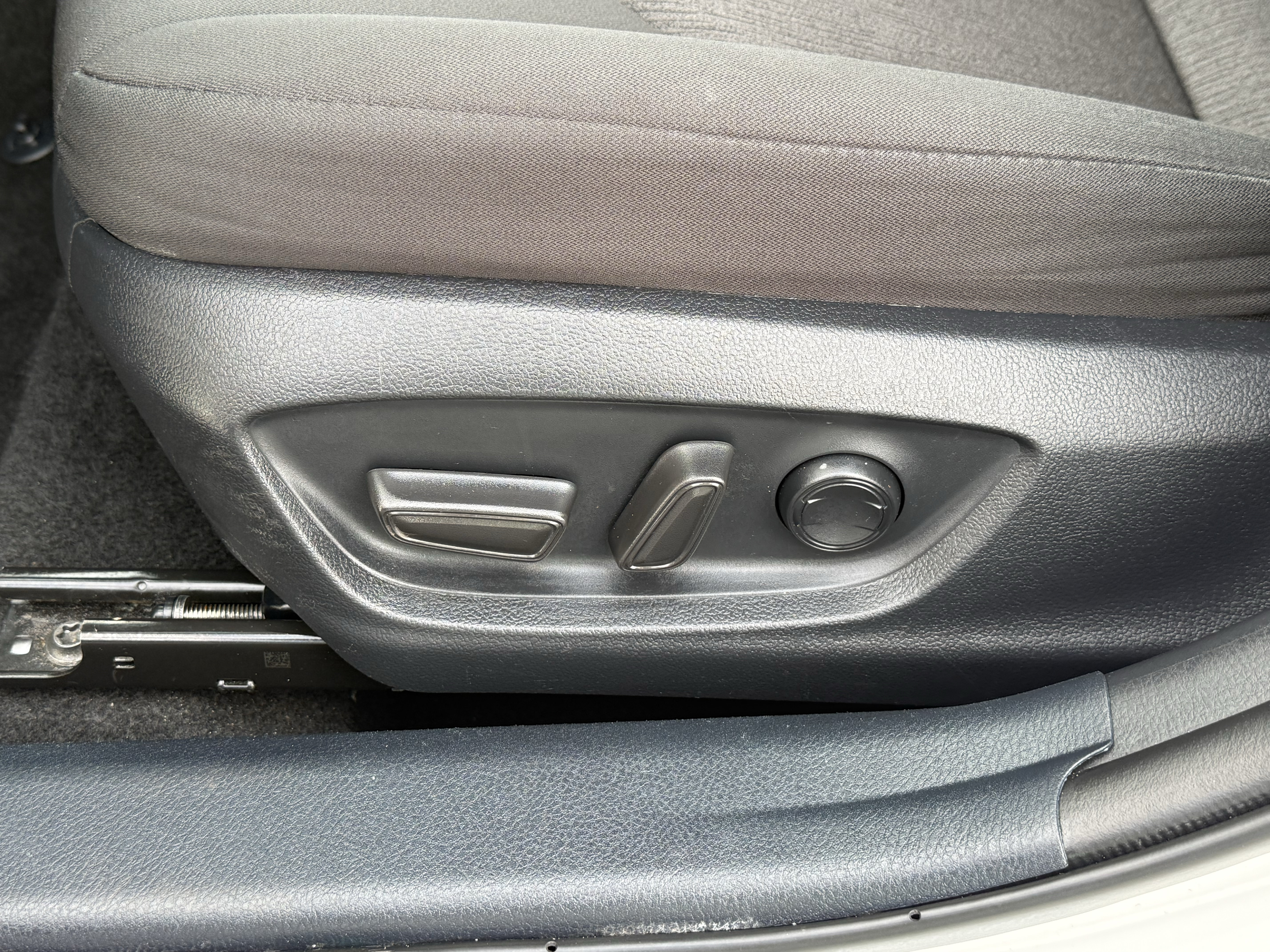 Certified 2024 Toyota Camry LE FWD image 23