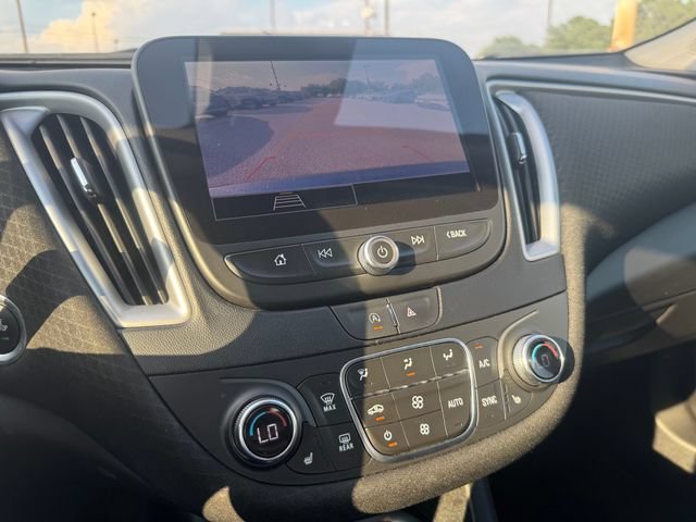 Used 2024 Chevrolet Malibu LT FWD image 17