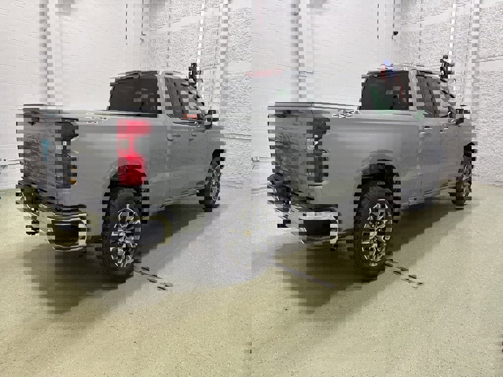 New 2026 Chevrolet Silverado 1500 LT image 3