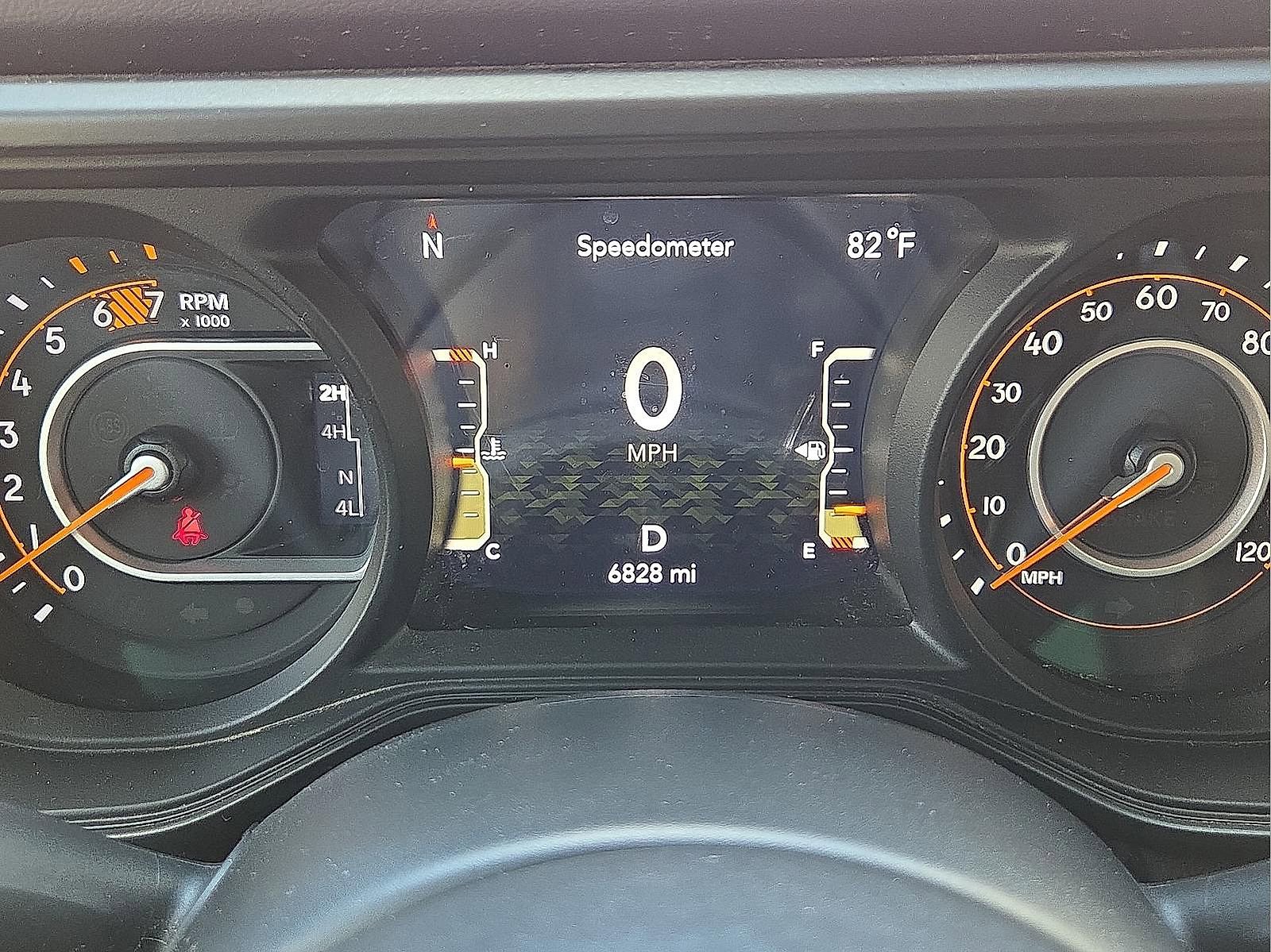 New 2024 Jeep Wrangler Sahara w/ Technology Group image 23