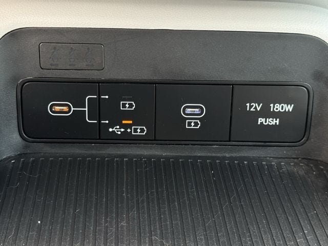 Used 2024 Hyundai Kona SEL FWD image 19