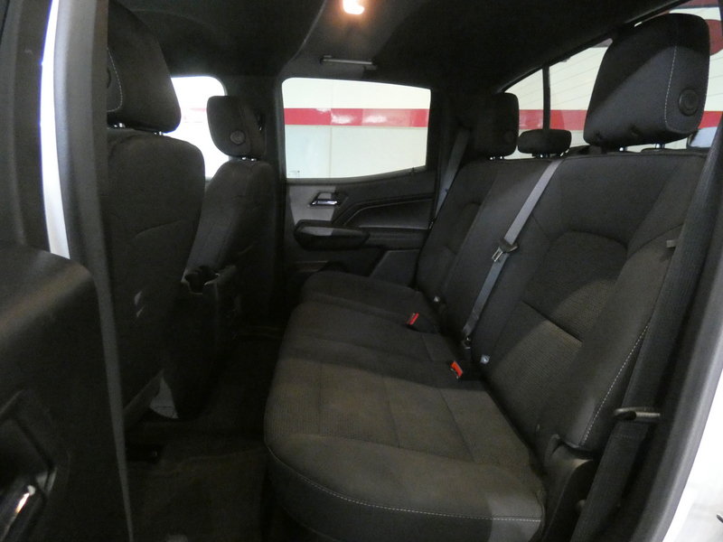 Used 2024 Chevrolet Colorado LT w/ LT Convenience Package II AWD/4WD image 32