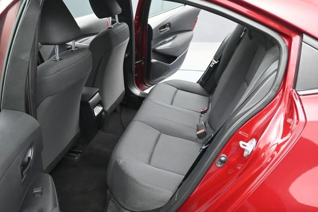 Used 2025 Toyota Corolla LE FWD image 9