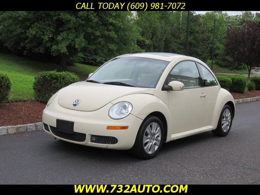 Used 2008 Volkswagen Beetle SE FWD image 1