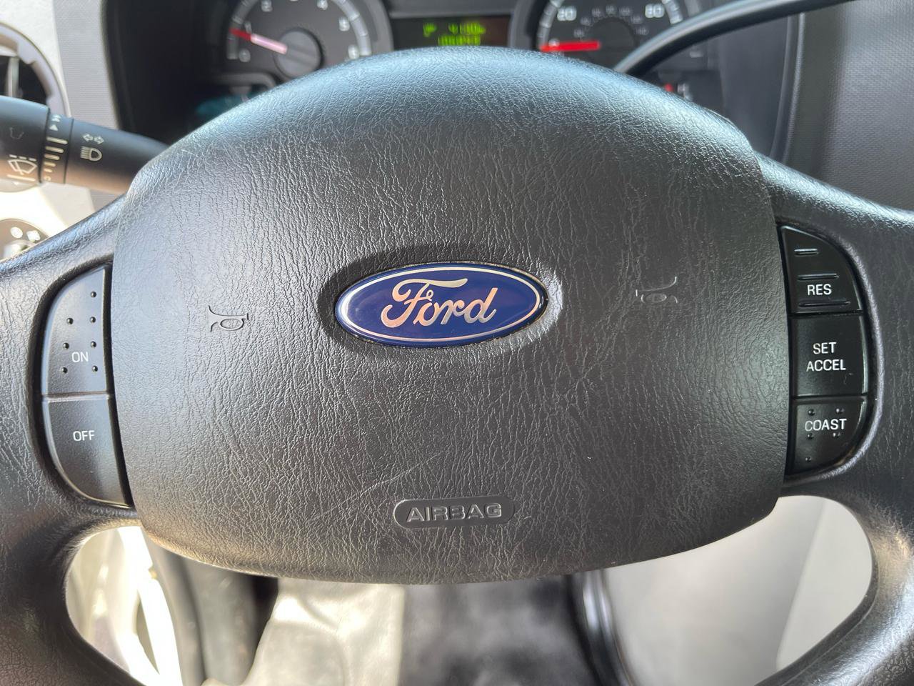 Used 2013 Ford E-350 and Econoline 350 XL image 22