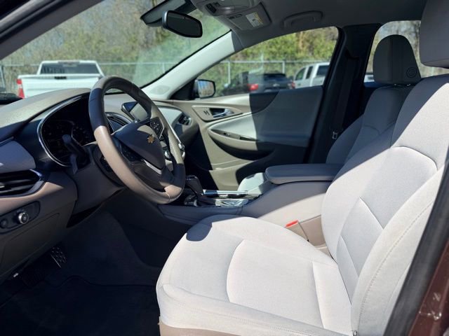 Used 2016 Chevrolet Malibu LT FWD image 5