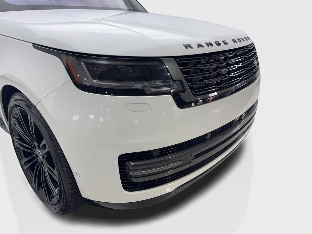 Used 2023 Land Rover Range Rover SE image 17