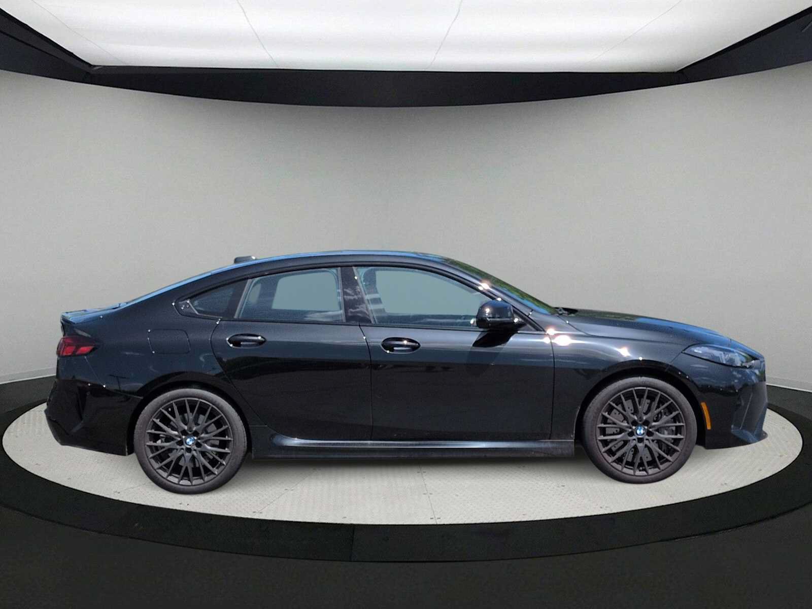 Used 2025 BMW M235i xDrive w/ M Performance Package AWD/4WD image 9