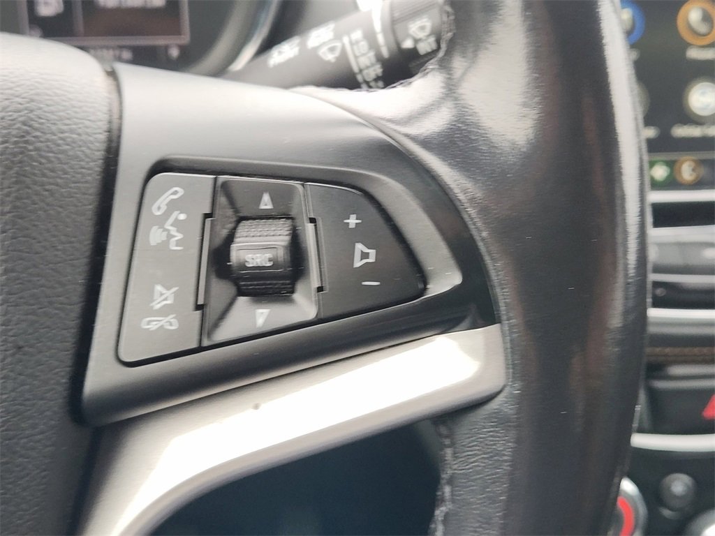 Used 2019 Chevrolet Trax Premier w/ Midnight Edition image 31