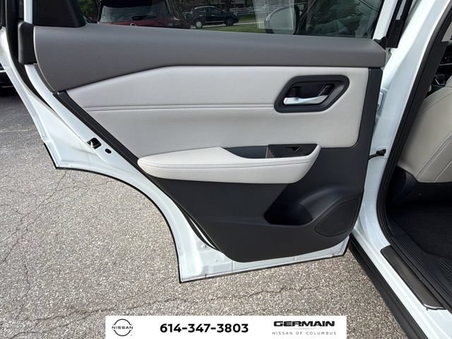 New 2026 Nissan Rogue Dark Armor AWD/4WD image 13