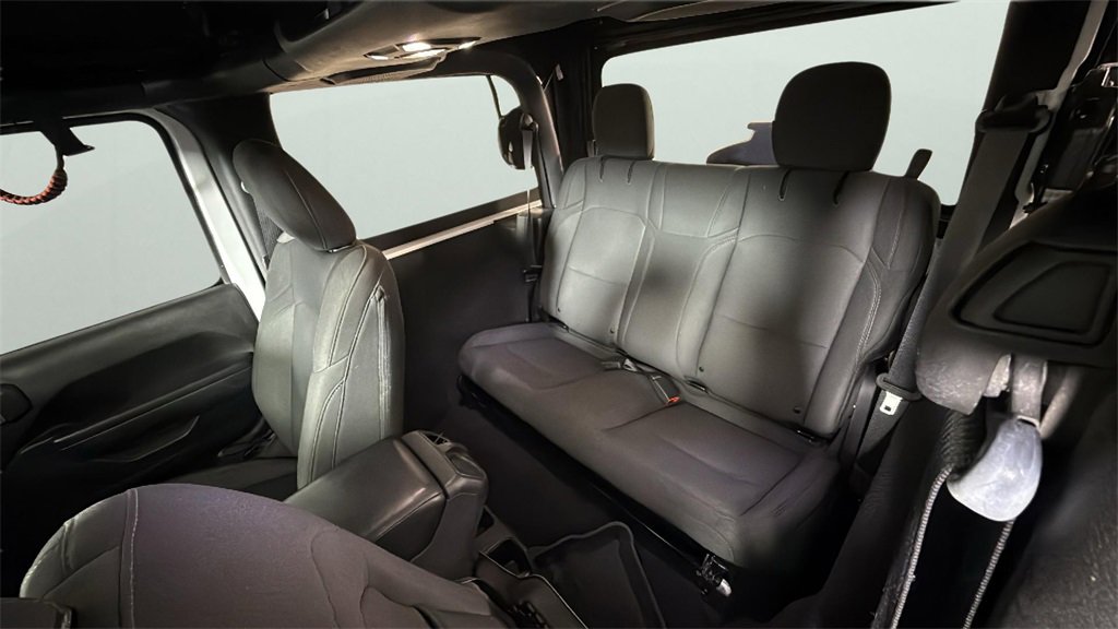 Used 2022 Jeep Wrangler Willys image 23