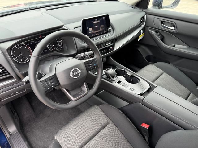 Used 2026 Nissan Rogue SV image 10
