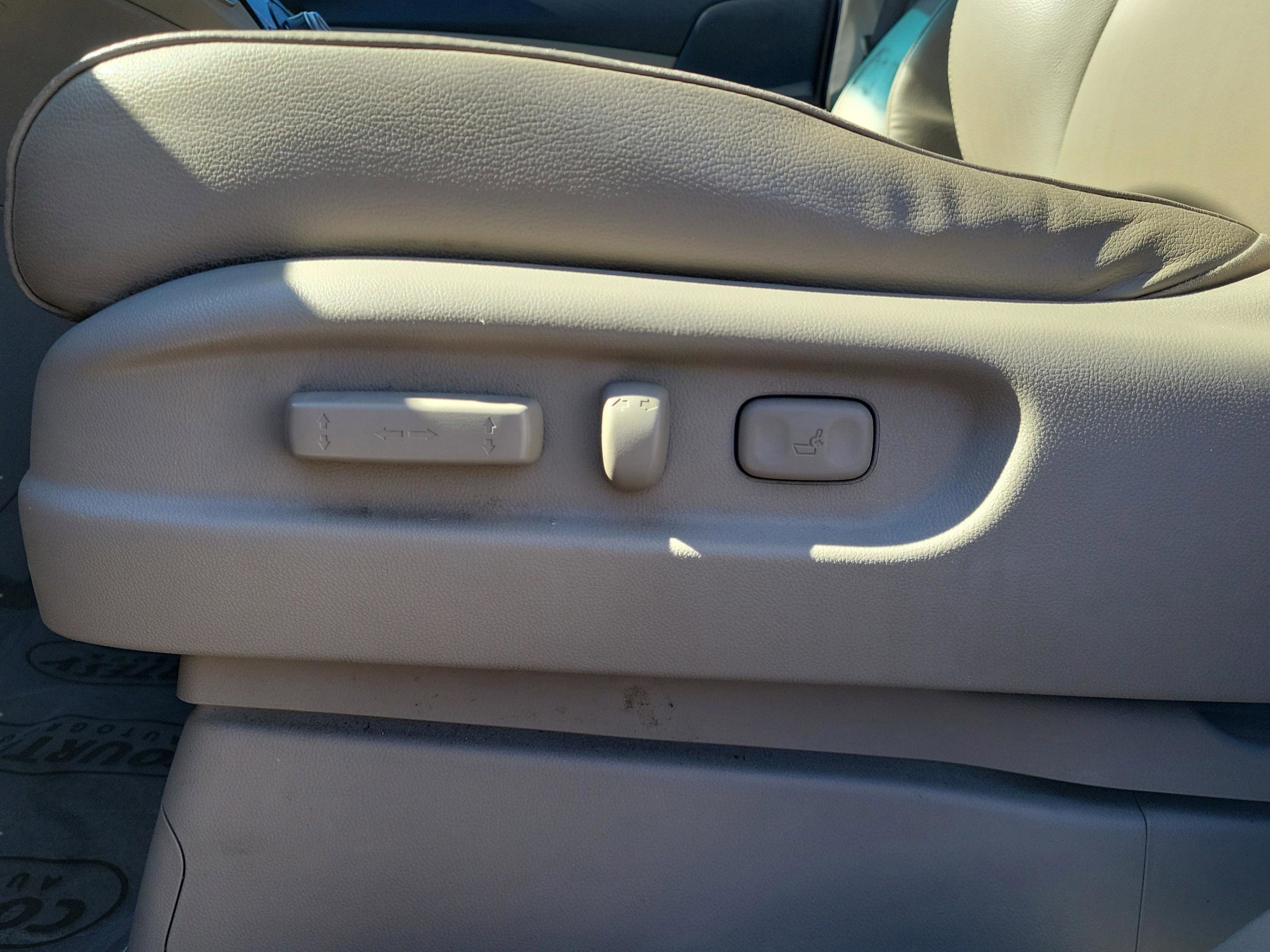 Used 2012 Honda Odyssey EX-L image 21