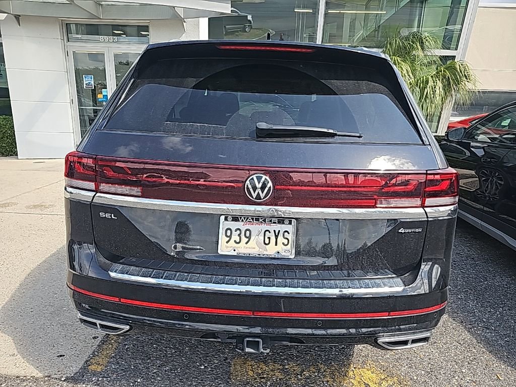 Used 2024 Volkswagen Atlas SEL Premium R-Line image 5