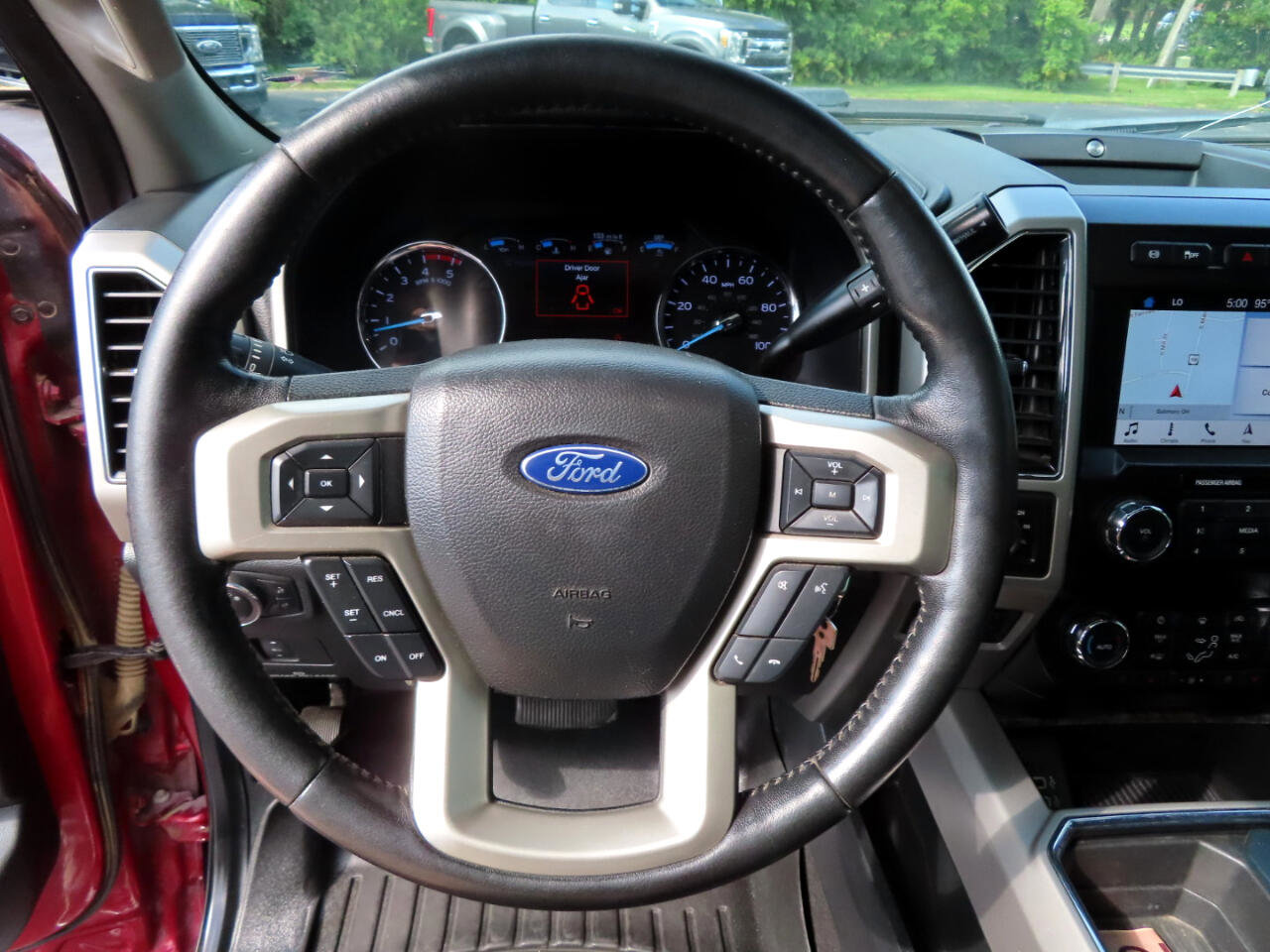 Used 2019 Ford F250 Lariat w/ Lariat Value Package image 27