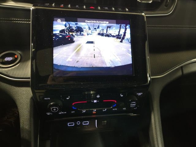 Used 2024 Jeep Grand Cherokee L Laredo w/ Luxury Tech Group I image 16