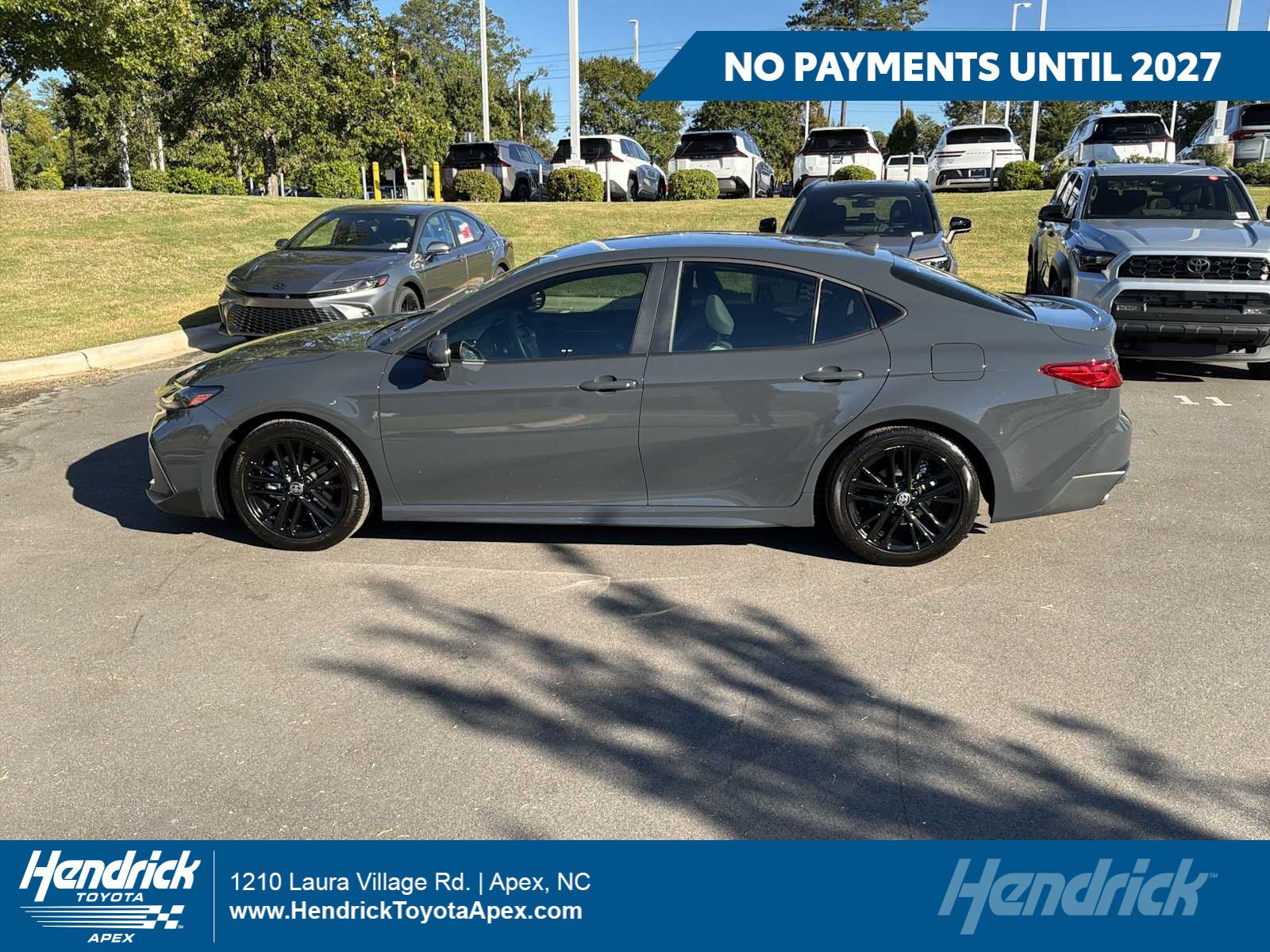 Used 2026 Toyota Camry SE FWD image 1