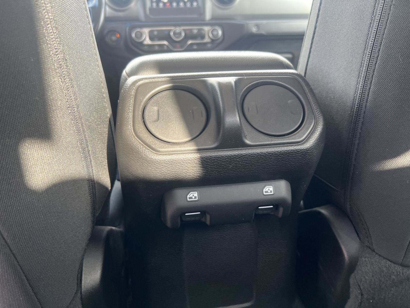 Used 2022 Jeep Gladiator Willys image 29