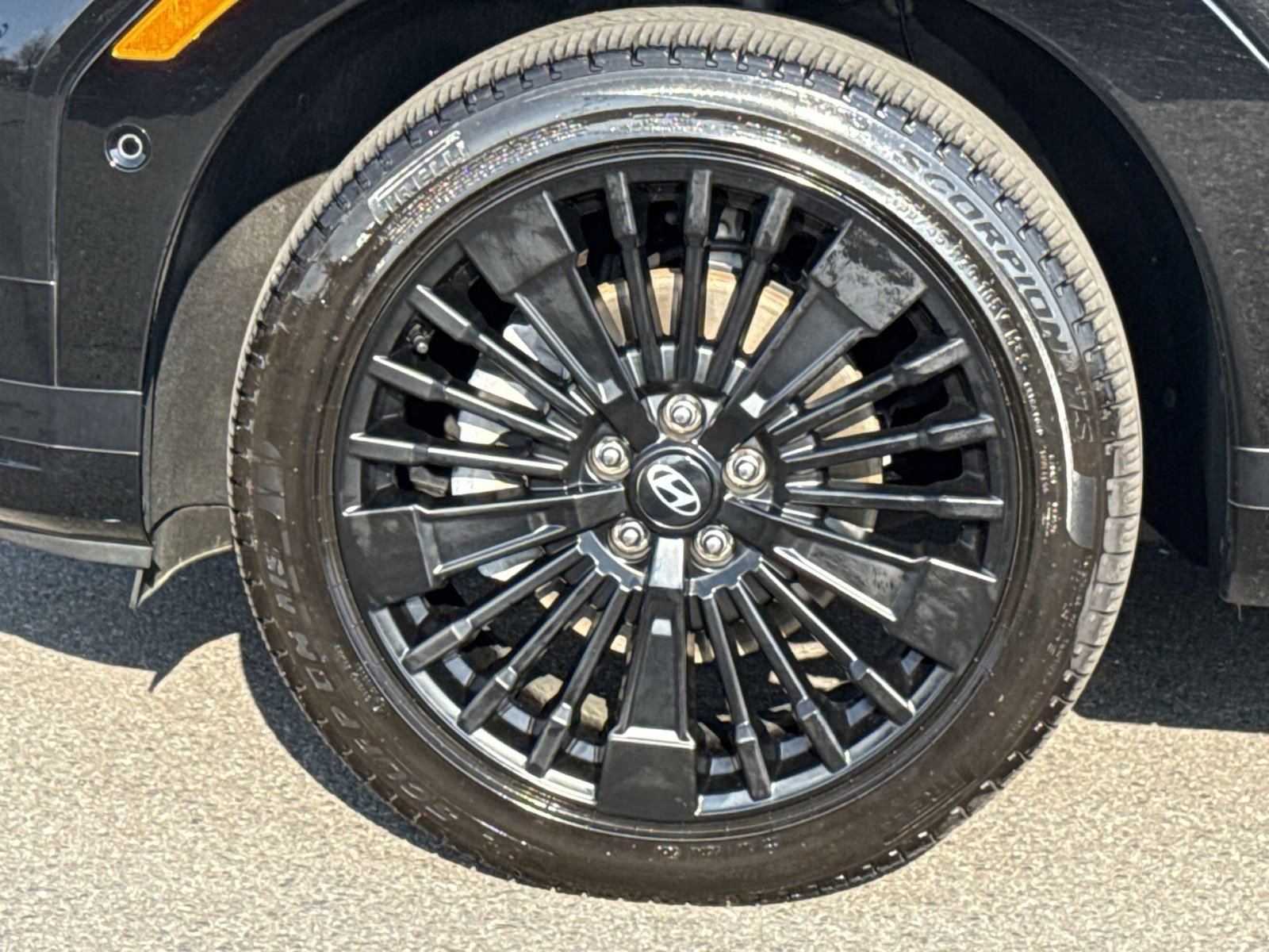 Used 2025 Hyundai Santa Fe Calligraphy image 12