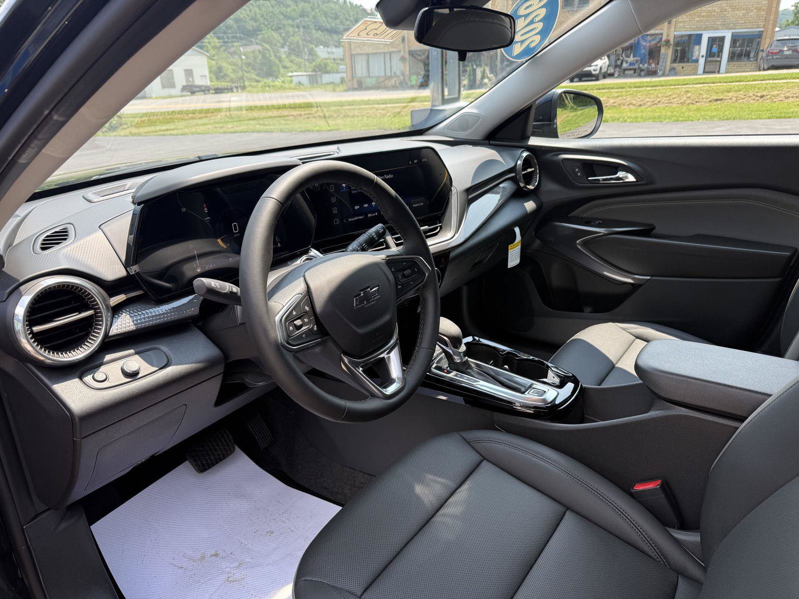 New 2026 Chevrolet Trax ACTIV w/ Driver Confidence Package FWD image 8