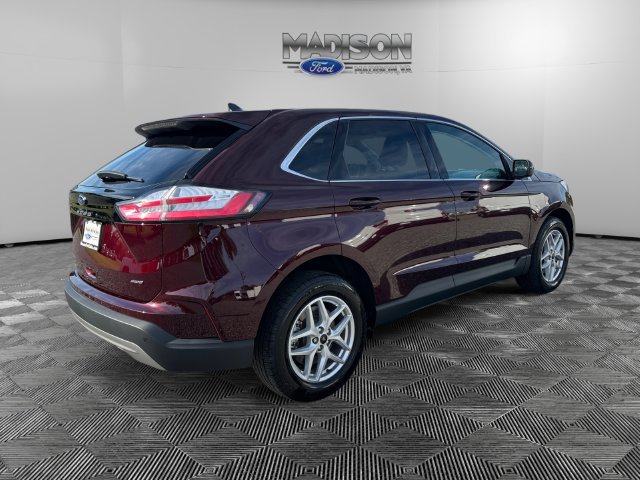 Used 2024 Ford Edge SEL w/ Convenience Package AWD/4WD image 5