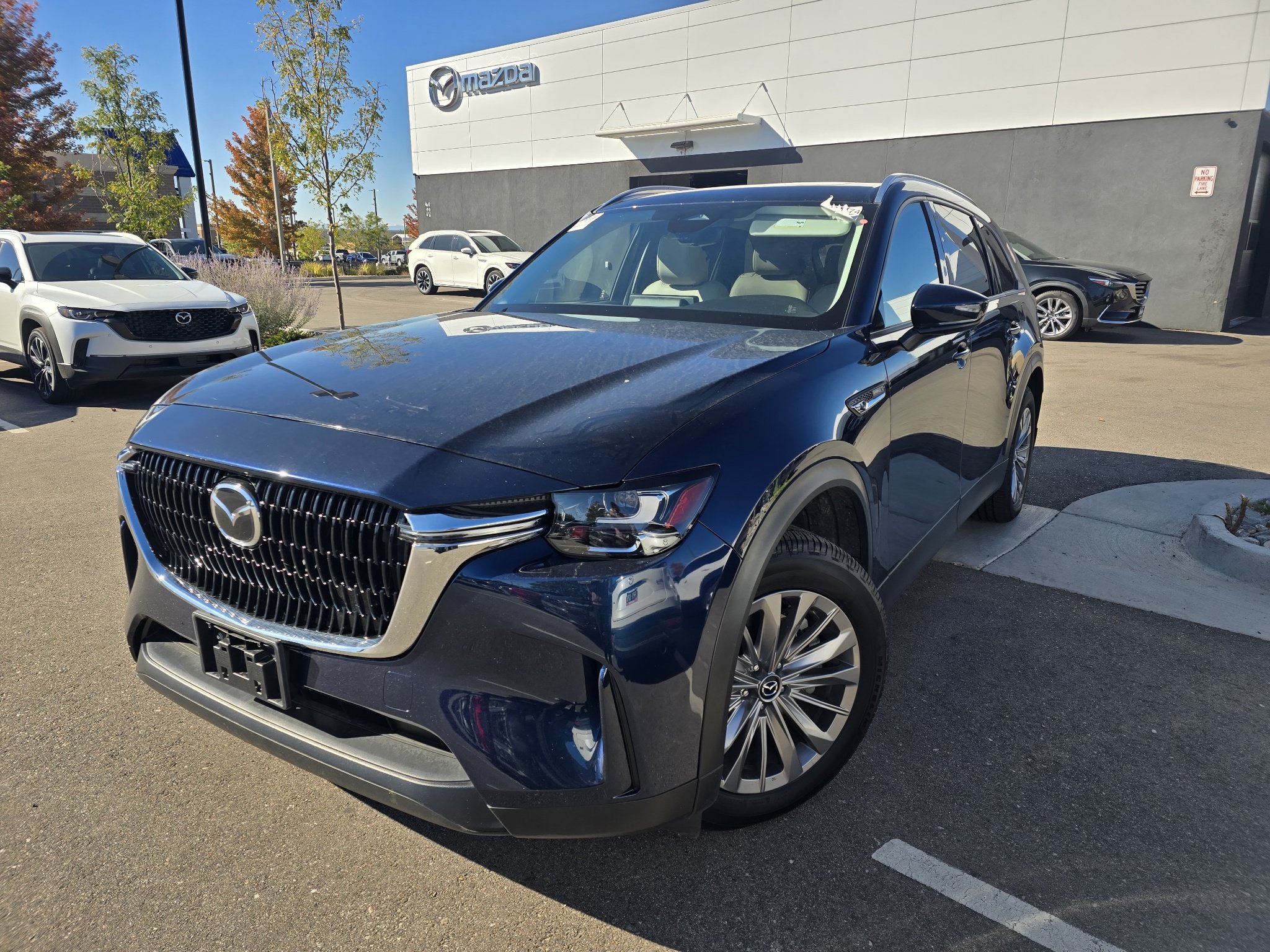 Used 2024 MAZDA CX-90 Plug-In Hybrid w/ Preferred AWD/4WD image 1
